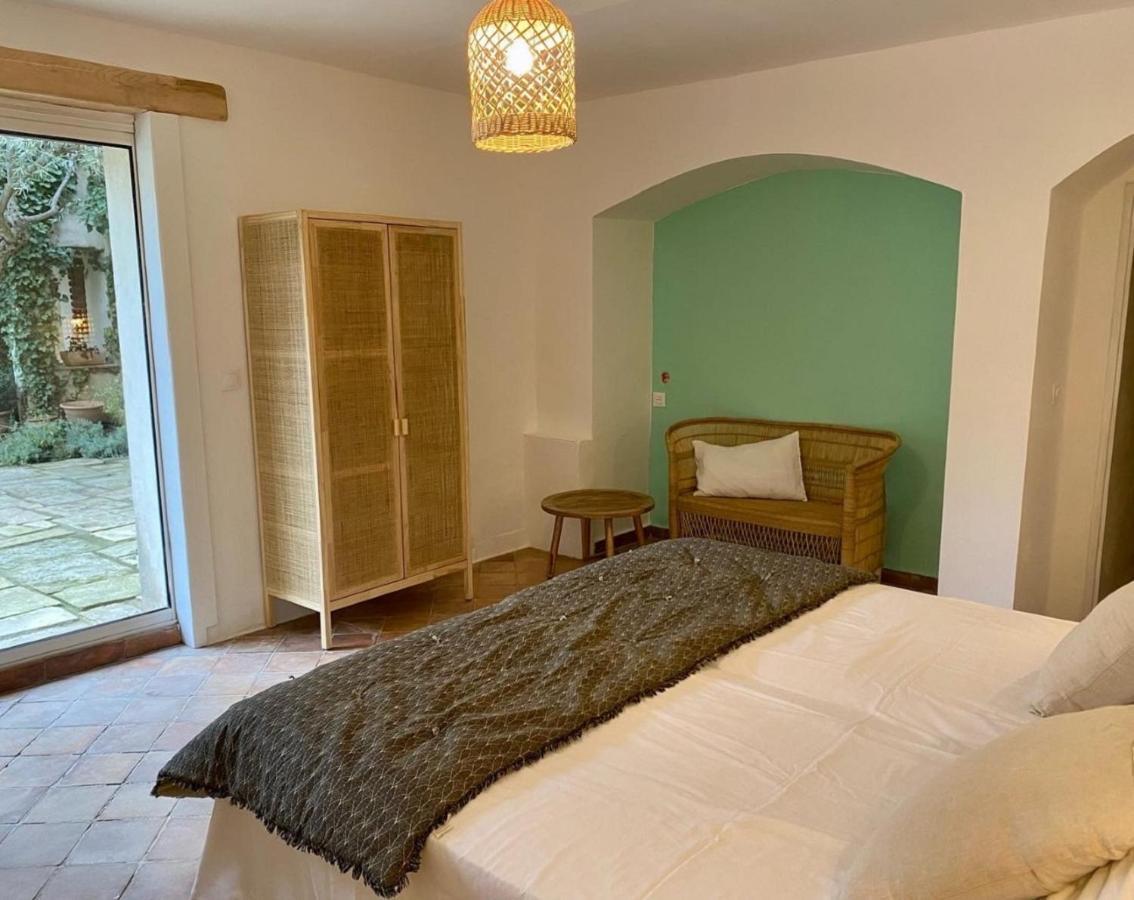 La Maison Des Autres, Piscine Chauffee, Chambres D'Hotes Proches Uzes, Nimes, Pont Du Gard Saint-Genies-de-Malgoires المظهر الخارجي الصورة