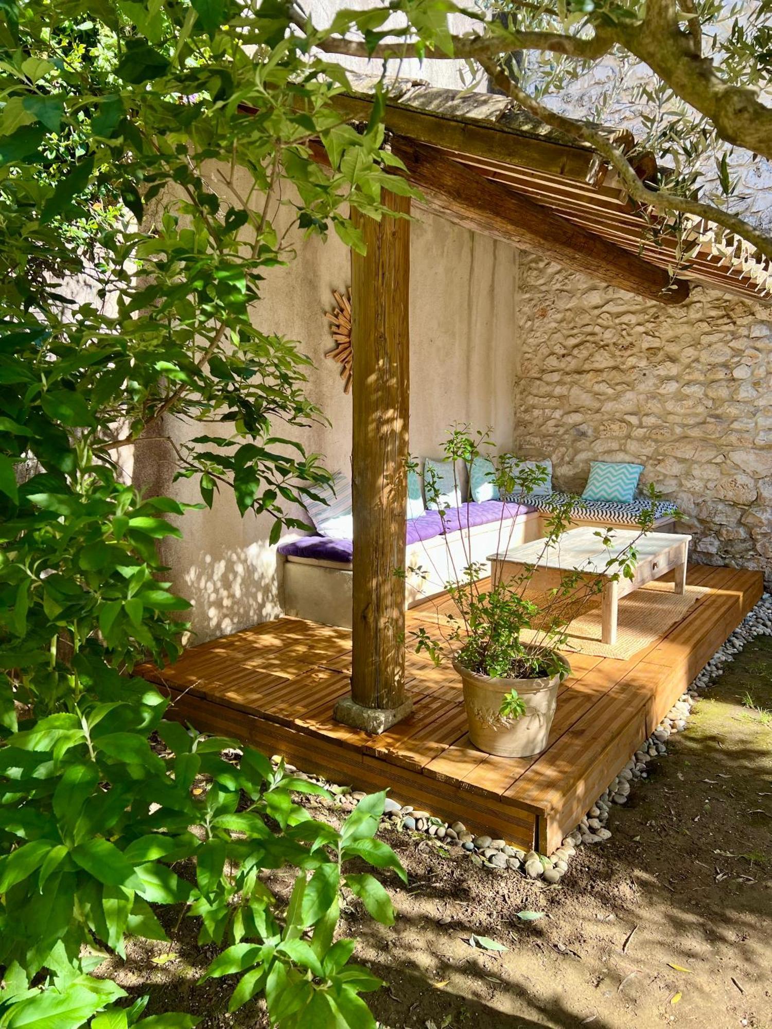 La Maison Des Autres, Piscine Chauffee, Chambres D'Hotes Proches Uzes, Nimes, Pont Du Gard Saint-Genies-de-Malgoires المظهر الخارجي الصورة