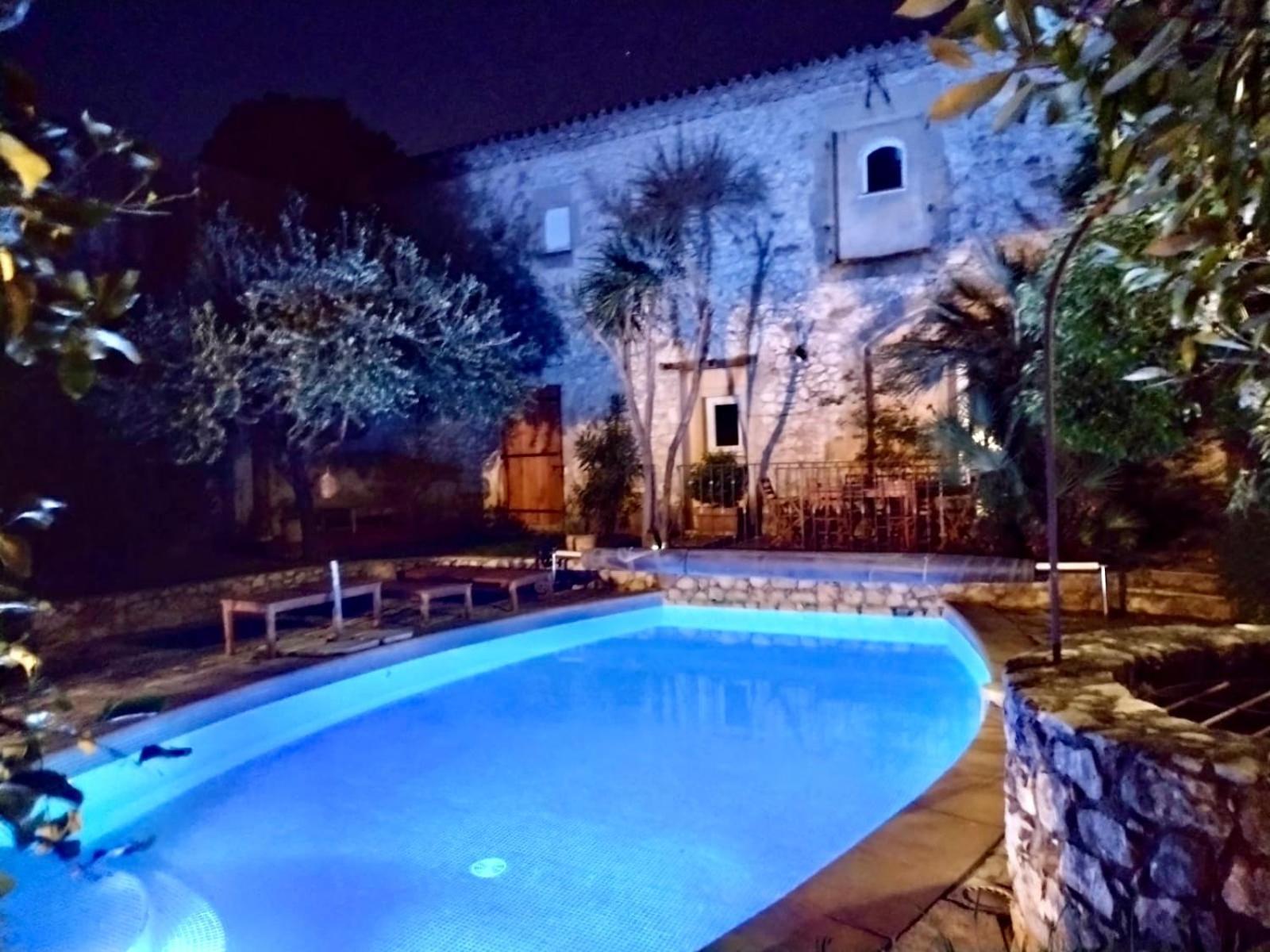 La Maison Des Autres, Piscine Chauffee, Chambres D'Hotes Proches Uzes, Nimes, Pont Du Gard Saint-Genies-de-Malgoires المظهر الخارجي الصورة