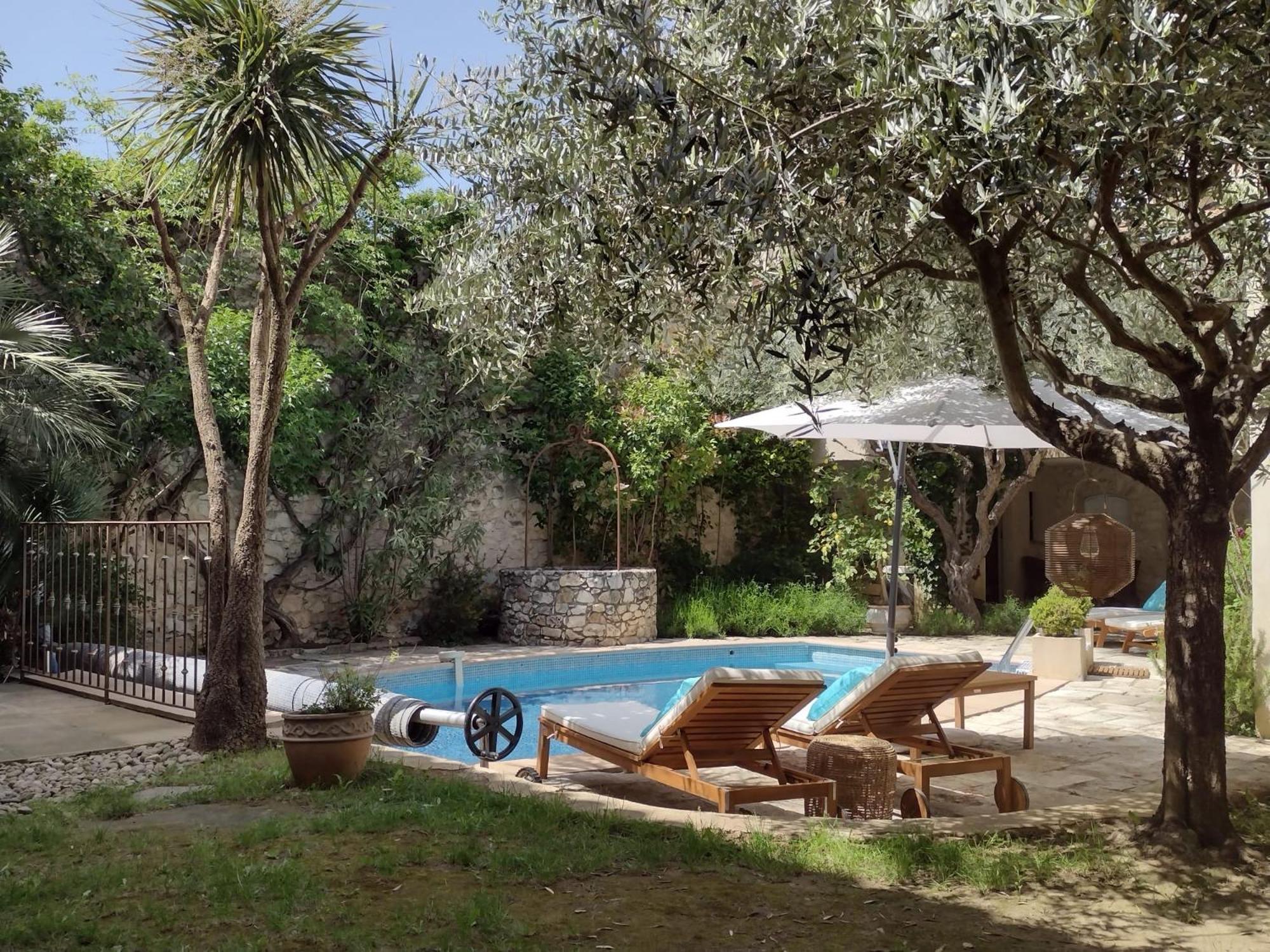 La Maison Des Autres, Piscine Chauffee, Chambres D'Hotes Proches Uzes, Nimes, Pont Du Gard Saint-Genies-de-Malgoires المظهر الخارجي الصورة