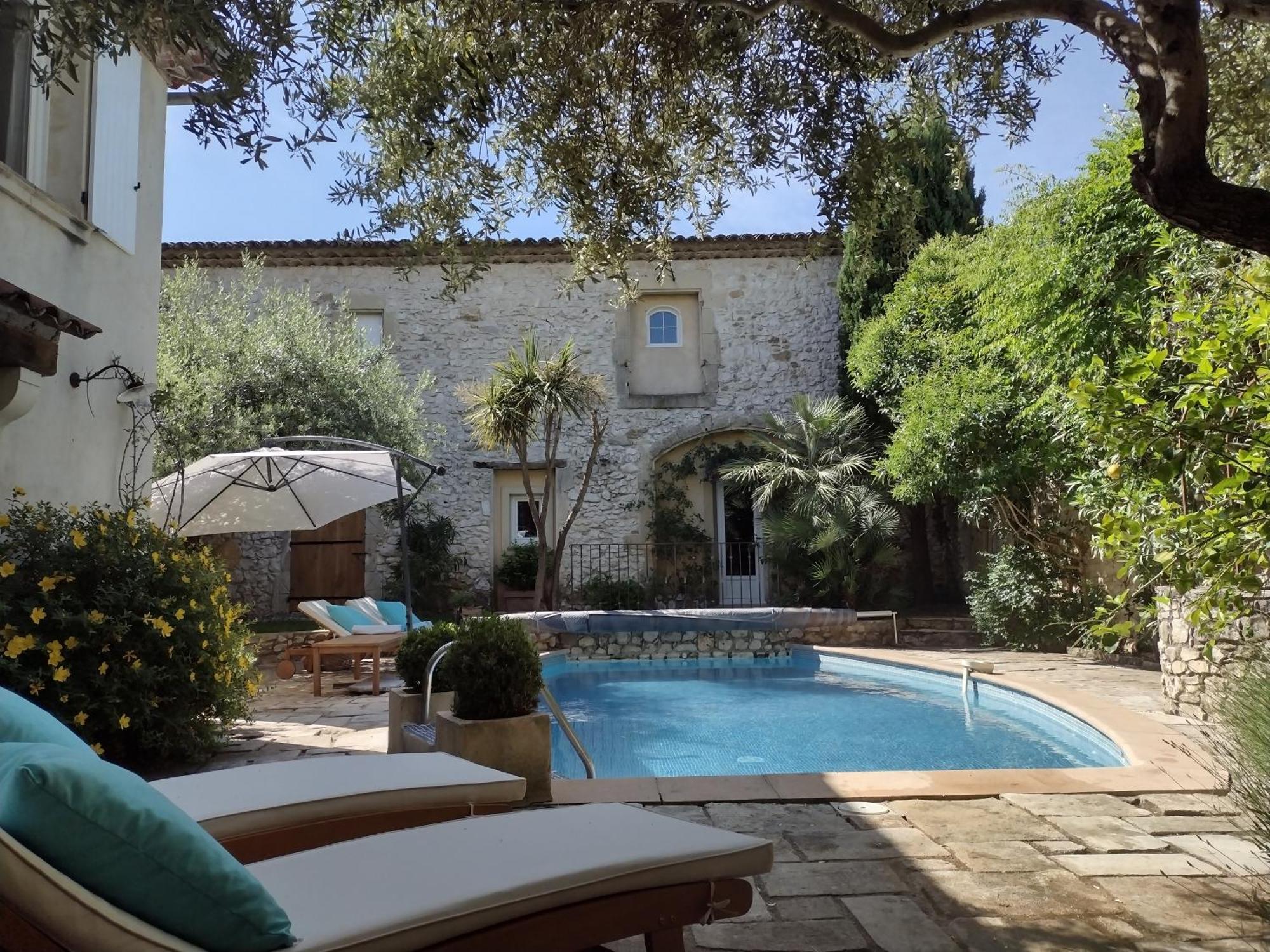La Maison Des Autres, Piscine Chauffee, Chambres D'Hotes Proches Uzes, Nimes, Pont Du Gard Saint-Genies-de-Malgoires المظهر الخارجي الصورة