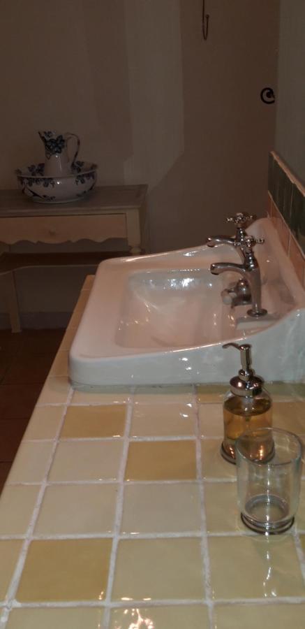 La Maison Des Autres, Piscine Chauffee, Chambres D'Hotes Proches Uzes, Nimes, Pont Du Gard Saint-Genies-de-Malgoires المظهر الخارجي الصورة